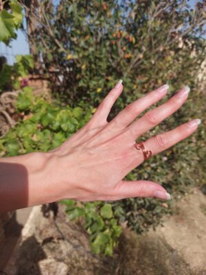 Eenvoudige koperen ring zonder steen