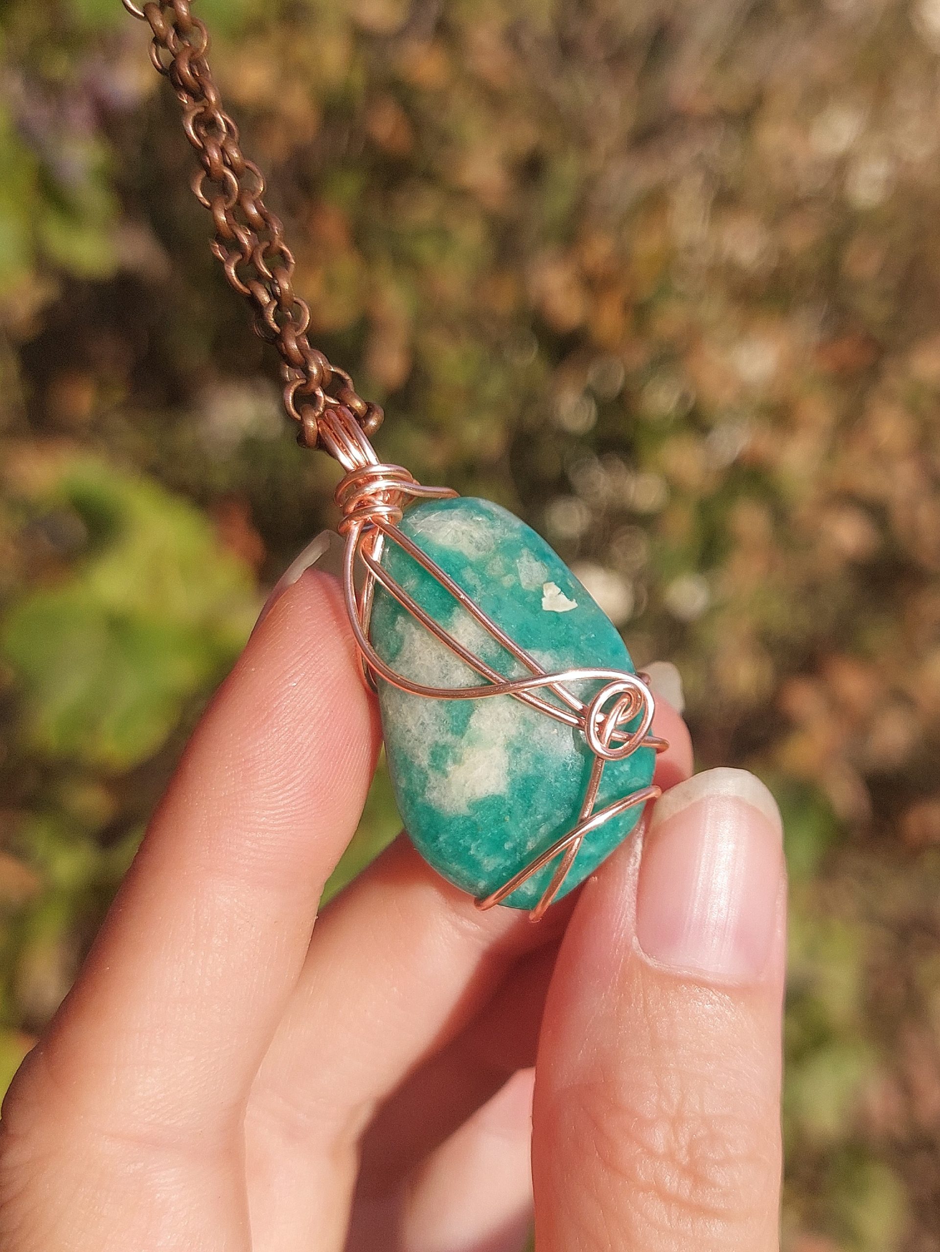 Amazoniet met koperdraad