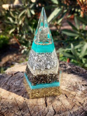 Pentagon Orgonite Piramide Pyriet