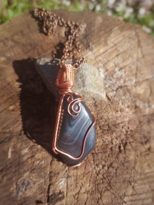 Hematiet met Koperdraad