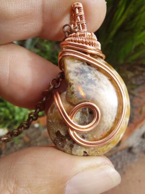 Ammoniet met koperdraad