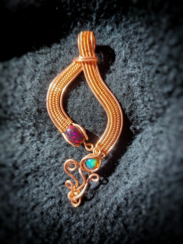 zwarte opal copper wirewrap handmade ethiopie hanger