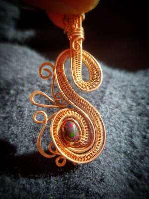 hanger zwarte opaal ethiopie