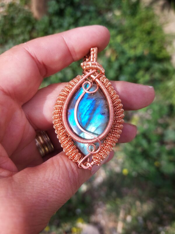 hanger met labradoriet uit madagaskar