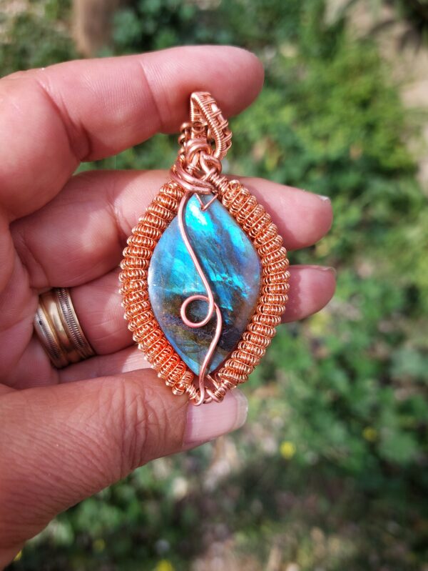 hanger met labradoriet uit madagaskar